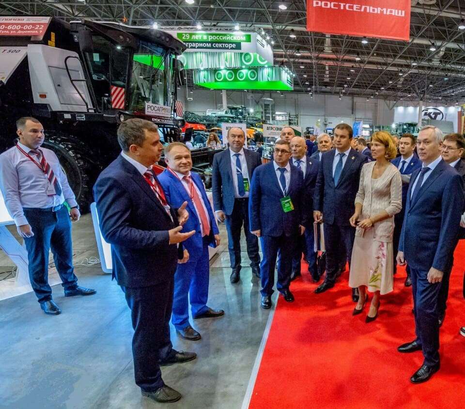 Ростсельмаш представил обновленную технику и электронные системы