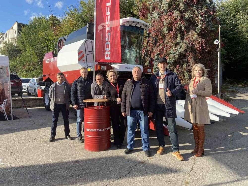 Комбайн Ростсельмаш на MOLDAGROTECH
